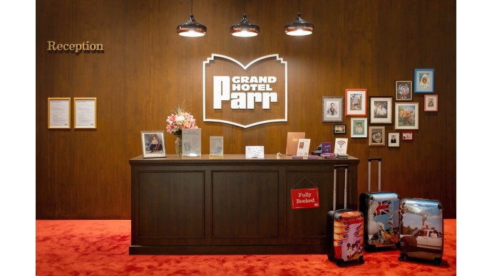 GRAND HOTEL PARR – PHOTOBÜCHER VON MARTIN PARR